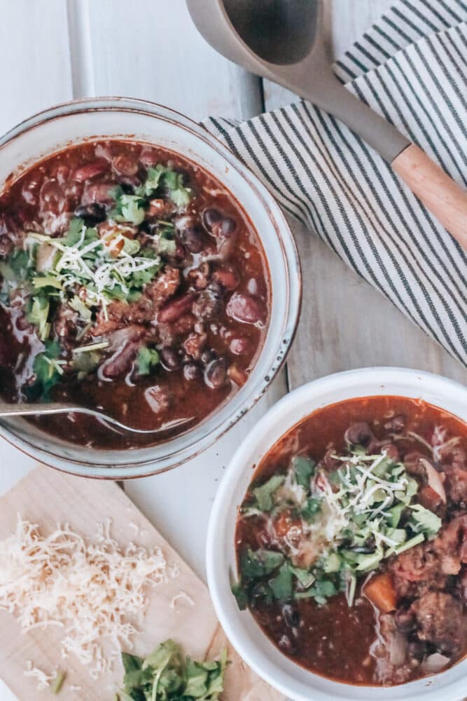 instant pot chili thesimplelove.com