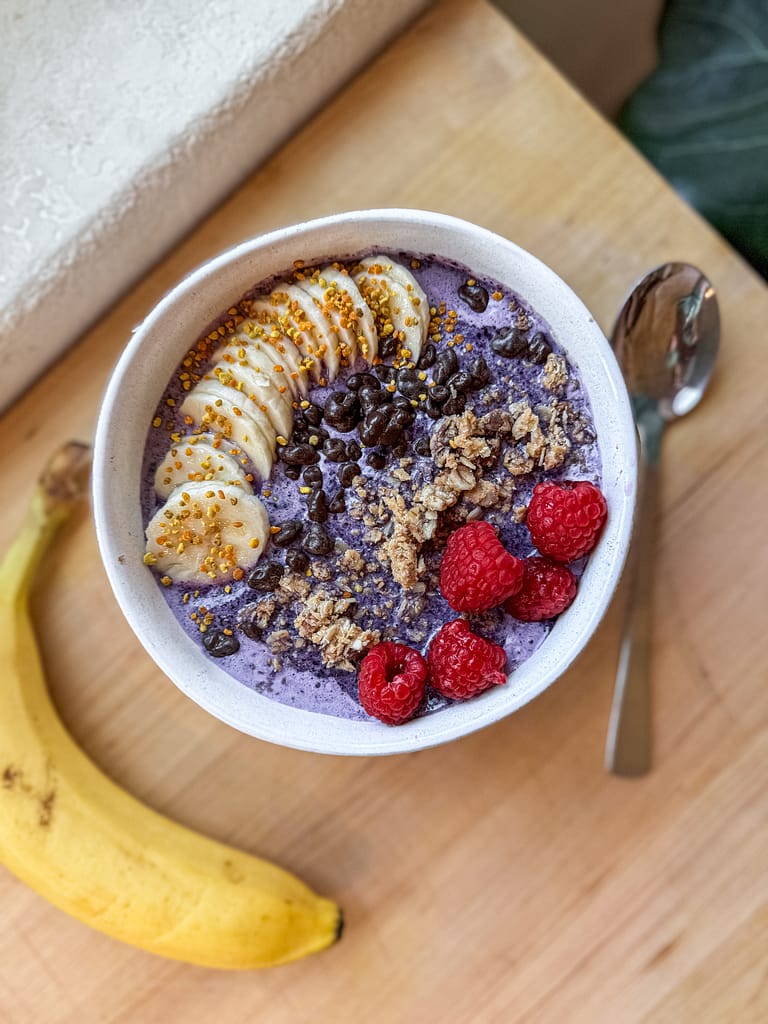 super simple smoothie bowl